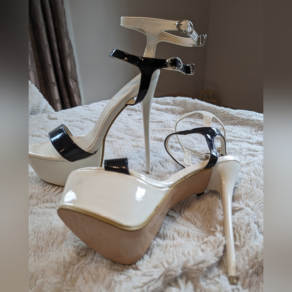 Stiletto Pleasers Pumps with Ankle & Toe Straps - Picture 5 of 7